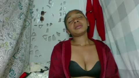 Snapshot of cettehot chatting on 10-07-25, 05:10 cette soa online show from 10-07-25, 05:10