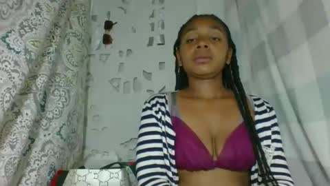 Snapshot of cettehot chatting on 10-10-25, 08:08 cette soa online show from 10-10-25, 08:08