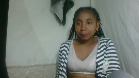 Snapshot of cettehot chatting on 10-12-25, 04:44 cette soa online show from 10-12-25, 04:44