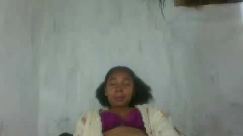 Snapshot of cettehot chatting on 10-17-25, 04:04 cette soa online show from 10-17-25, 04:04