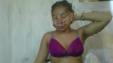 Snapshot of cettehot chatting on 10-27-25, 05:33 cette soa online show from 10-27-25, 05:33