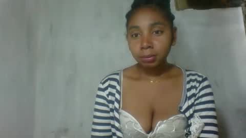 Snapshot of cettehot chatting on 10-28-25, 04:09 cette soa online show from 10-28-25, 04:09
