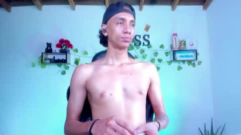 Snapshot of cfiscm chatting on 02-11-26, 06:35 NAMOR online show from 02-11-26, 06:35