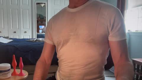 Snapshot of cfnmworkout1 chatting on 02-25-25, 01:06 cfnmworkout1 online show from 02-25-25, 01:06