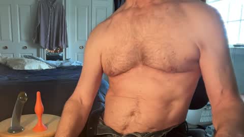 Snapshot of cfnmworkout1 chatting on 11-11-25, 05:46 cfnmworkout1 online show from 11-11-25, 05:46