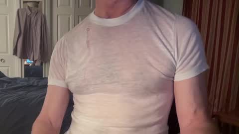 Snapshot of cfnmworkout1 chatting on 11-14-25, 02:32 cfnmworkout1 online show from 11-14-25, 02:32