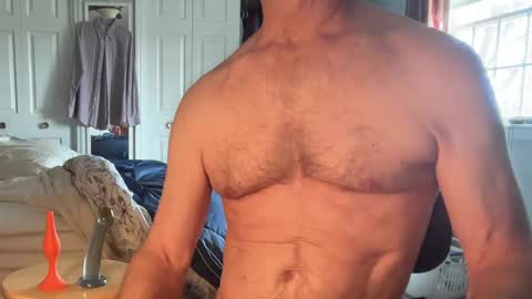 Snapshot of cfnmworkout1 chatting on 11-17-25, 04:24 cfnmworkout1 online show from 11-17-25, 04:24