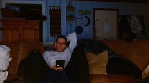 cguffey2284 online show from 01-05-25, 05:09