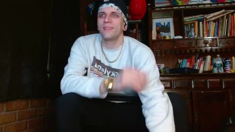 cguffey2284 online show from 03-01-25, 03:10