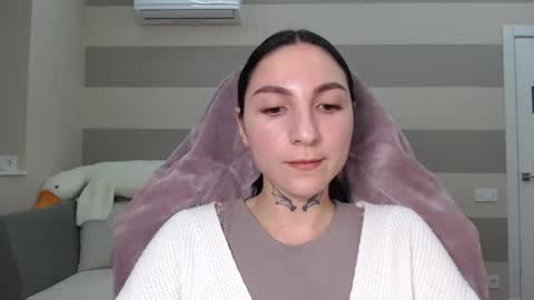 Kate online show from 02-18-25, 04:16