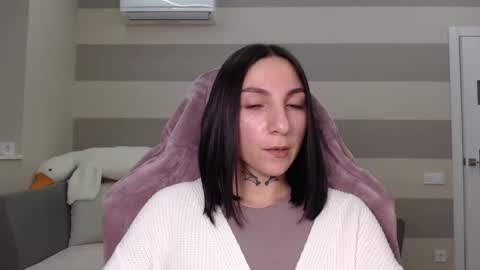 Kate online show from 02-19-25, 11:06
