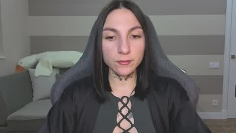 Kate online show from 03-04-25, 01:06