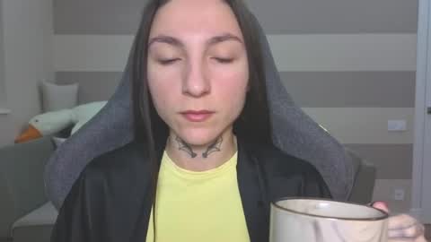 Snapshot of chabibiann chatting on 05-04-26, 05:47 Kate online show from 05-04-26, 05:47
