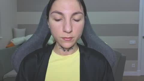 Snapshot of chabibiann chatting on 05-19-26, 05:36 Kate online show from 05-19-26, 05:36