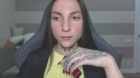 Snapshot of chabibiann chatting on 05-20-26, 06:19 Kate online show from 05-20-26, 06:19