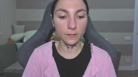 Snapshot of chabibiann chatting on 05-25-26, 12:55 Kate online show from 05-25-26, 12:55