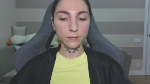Snapshot of chabibiann chatting on 06-18-26, 09:14 Kate online show from 06-18-26, 09:14