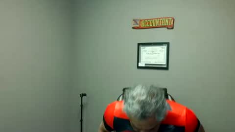 Snapshot of chacho1968 chatting on 06-08-26, 11:32 Chuck online show from 06-08-26, 11:32