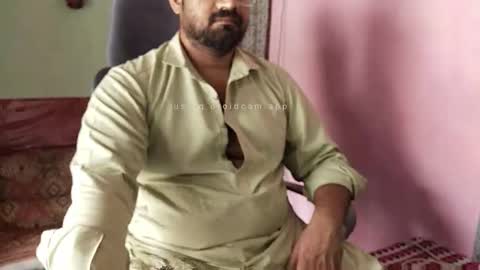 Snapshot of chadipluskhangarh chatting on 02-17-26, 08:00 Stormydick online show from 02-17-26, 08:00