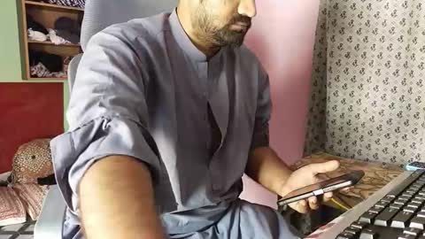 Snapshot of chadipluskhangarh chatting on 02-27-26, 08:14 Stormydick online show from 02-27-26, 08:14