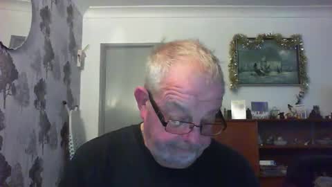 Snapshot of champers37 chatting on 01-04-25, 08:28 Champers online show from 01-04-25, 08:28