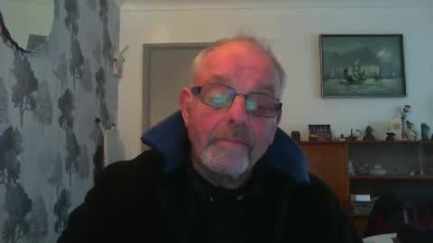 Snapshot of champers37 chatting on 01-20-25, 03:28 Champers online show from 01-20-25, 03:28