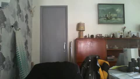 Snapshot of champers37 chatting on 04-25-26, 07:44 Champers online show from 04-25-26, 07:44