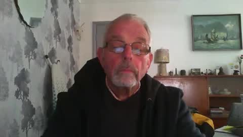 Snapshot of champers37 chatting on 05-10-26, 11:04 Champers online show from 05-10-26, 11:04