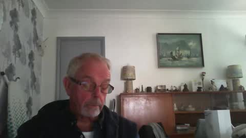 Snapshot of champers37 chatting on 06-10-26, 01:10 Champers online show from 06-10-26, 01:10