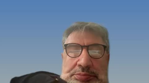 Snapshot of champsex305610 chatting on 09-10-25, 09:42 champsex305610 online show from 09-10-25, 09:42