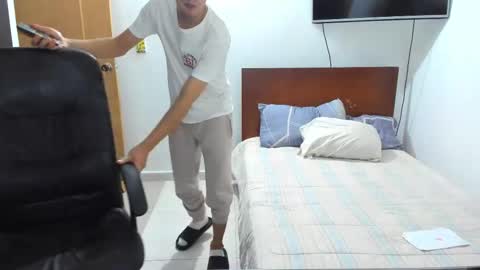 Kenji online show from 11-26-25, 01:17