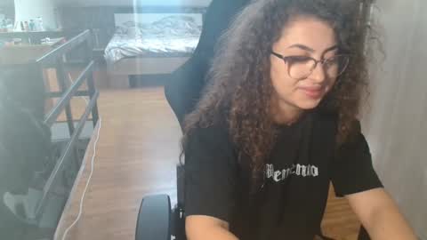 Stephanieblisss online show from 11-21-25, 10:36