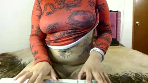 Snapshot of chanell_parisi chatting on 12-11-24, 04:49 chanell online show from 12-11-24, 04:49