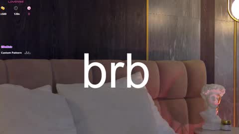 Chanel online show from 02-11-25, 11:32