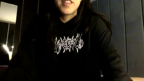 Snapshot of chanelsexyy chatting on 05-04-26, 11:23 Viviana 3 online show from 05-04-26, 11:23