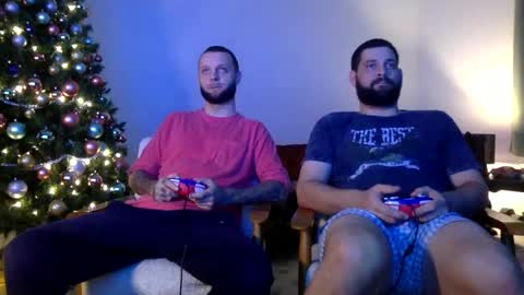 Snapshot of change340 chatting on 12-04-24, 02:09 TATS AND TANNED online show from 12-04-24, 02:09