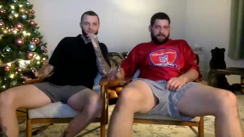 Snapshot of change340 chatting on 12-05-24, 02:09 TATS AND TANNED online show from 12-05-24, 02:09