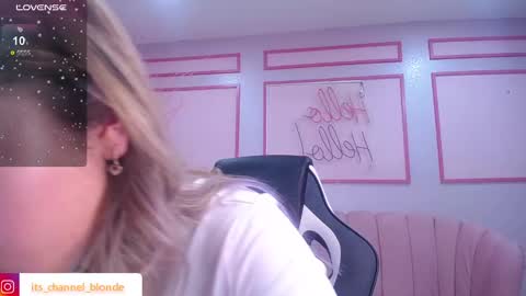 channel_blonde_a online show from 01-16-25, 05:01