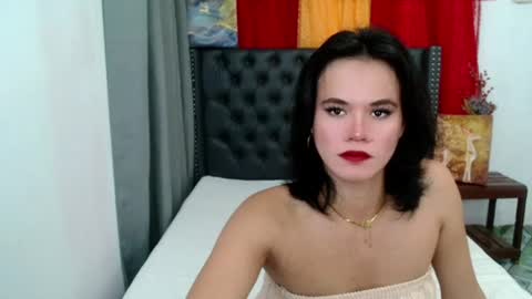 Snapshot of channel_maxine chatting on 07-20-26, 10:39 Rosette online show from 07-20-26, 10:39