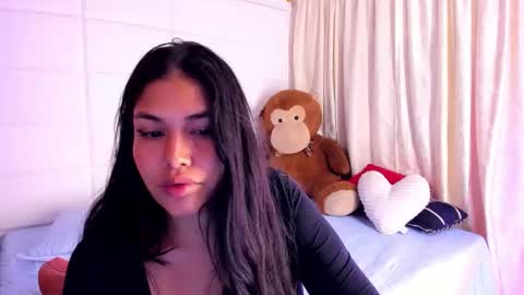 C H A N N E L online show from 05-09-26, 02:39