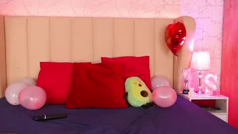 Snapshot of channelangeless chatting on 02-13-25, 07:52 Channelangeless online show from 02-13-25, 07:52