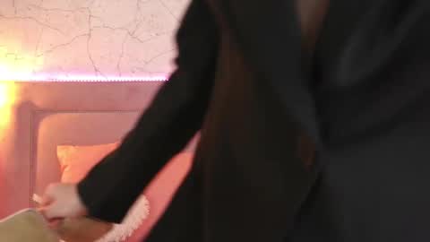 Snapshot of channelangeless chatting on 10-17-25, 08:17 Channelangeless online show from 10-17-25, 08:17