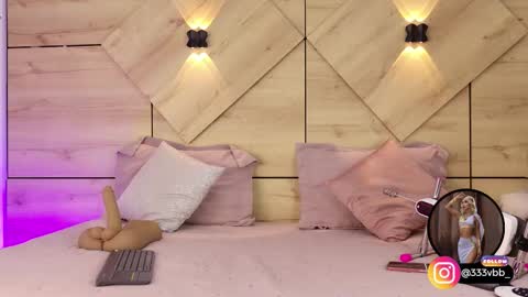 ChannelCrawford online show from 12-18-25, 03:56