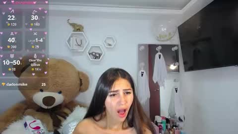 Snapshot of channelrose_1 chatting on 10-31-25, 02:51 Isabella online show from 10-31-25, 02:51