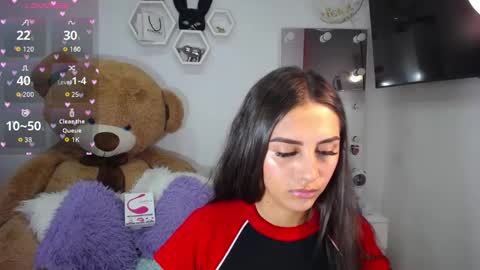 Snapshot of channelrose_1 chatting on 11-21-25, 01:26 Isabella online show from 11-21-25, 01:26