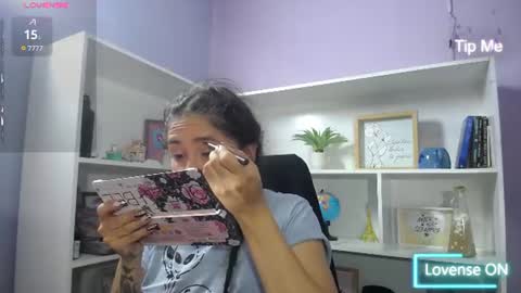 Snapshot of chantal_adams0 chatting on 07-06-26, 02:03 chantal online show from 07-06-26, 02:03