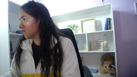 Snapshot of chantal_adams0 chatting on 07-07-26, 01:59 chantal online show from 07-07-26, 01:59