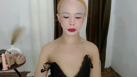Snapshot of chantal_fuck chatting on 10-03-25, 10:12 chantal_fuck online show from 10-03-25, 10:12