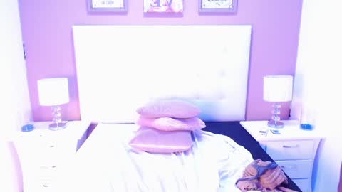 Snapshot of chantalblair chatting on 02-07-25, 11:01 Chantal Blair online show from 02-07-25, 11:01