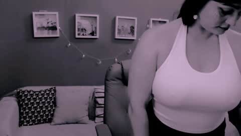 The Queen online show from 12-07-24, 01:47